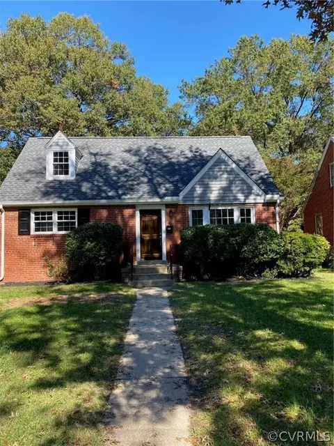 1922 Maple Shade Ln, Richmond, VA 23227 photo 2