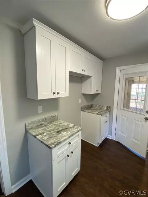 1922 Maple Shade Ln, Richmond, VA 23227 photo 8