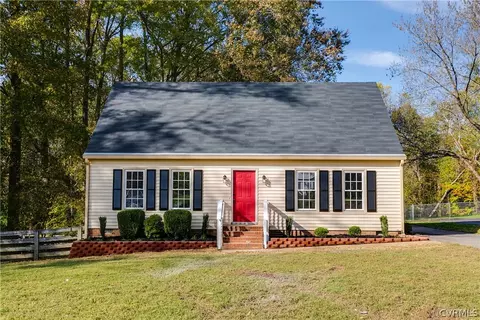 300 Rollingview Dr, Sandston, VA 23150 photo 2