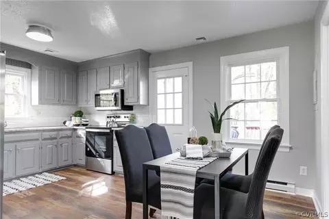 300 Rollingview Dr, Sandston, VA 23150 photo 9