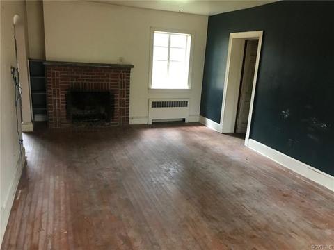 104 E Pinecrest St, Wakefield, VA 23888 photo 8