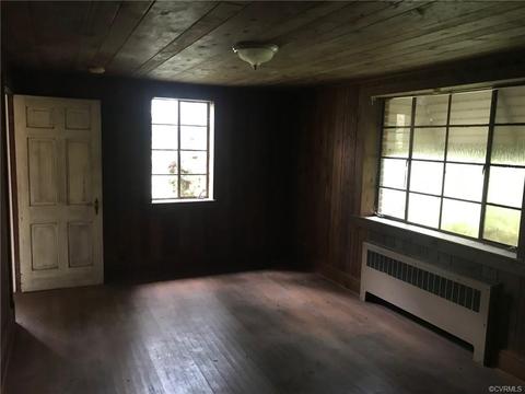 104 E Pinecrest St, Wakefield, VA 23888 photo 9