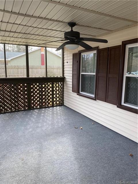 6614 Lake View Dr, Gloucester, VA 23061 photo 9