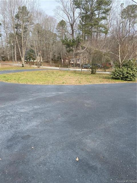 6614 Lake View Dr, Gloucester, VA 23061 photo 8