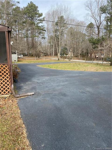 6614 Lake View Dr, Gloucester, VA 23061 photo 7