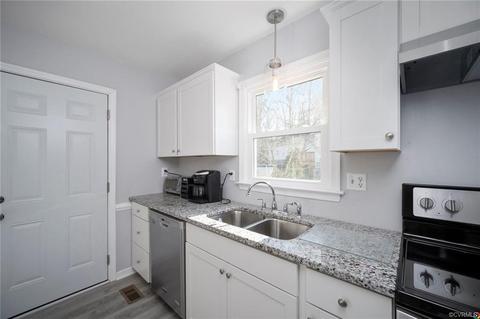 2943 Speeks Dr, Midlothian, VA 23112 photo 12