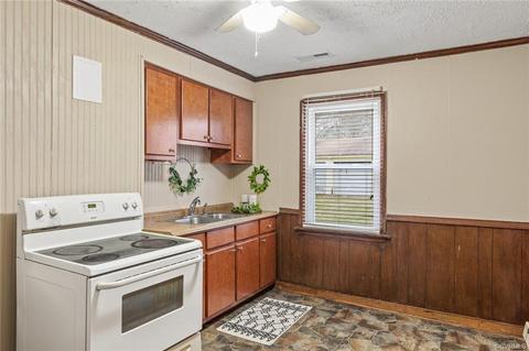 208 Bartee Rd, Richmond, VA 23224 photo 6