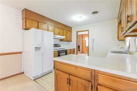 4740 Overlea Dr, Midlothian, VA 23112 photo 10