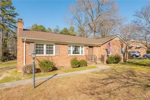 4740 Overlea Dr, Midlothian, VA 23112 photo 1