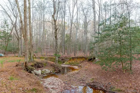 19601 Ahern Rd, Moseley, VA 23120 photo 11