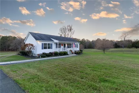 19601 Ahern Rd, Moseley, VA 23120 photo 12