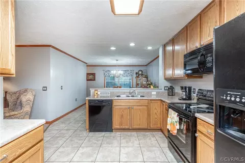 19601 Ahern Rd, Moseley, VA 23120 photo 21
