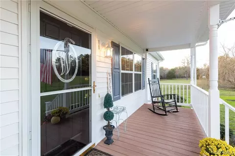 19601 Ahern Rd, Moseley, VA 23120 photo 13