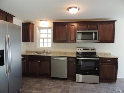 10518 White Oak Rd, Ford, VA 23850 photo 6