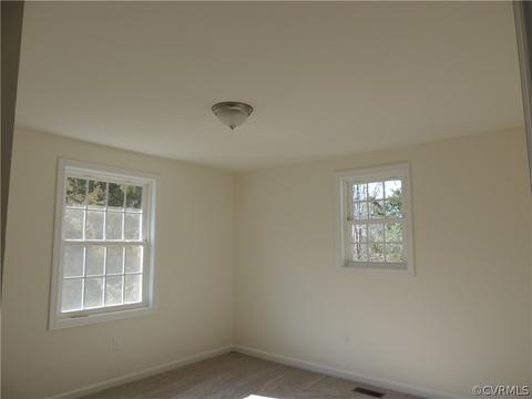 10518 White Oak Rd, Ford, VA 23850 photo 9