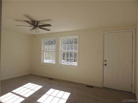 10518 White Oak Rd, Ford, VA 23850 photo 4
