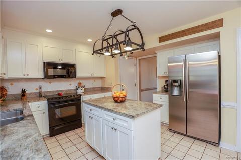 5404 Chestnut Bluff Rd, Midlothian, VA 23112 photo 11