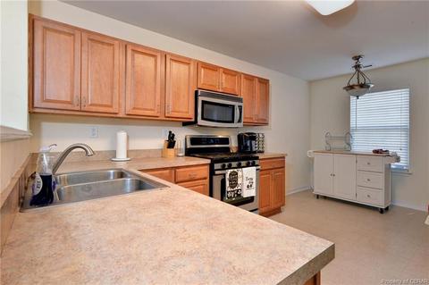 7216 Jeanne Dr, Gloucester, VA 23061 photo 17