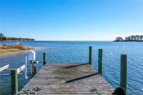 142 John E Wright Dr, Deltaville, VA 23043 photo 6