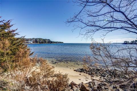 142 John E Wright Dr, Deltaville, VA 23043 photo 17