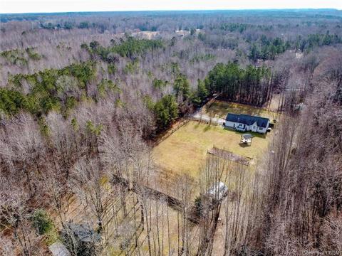 6342 Ark Rd, Gloucester, VA 23061 photo 2