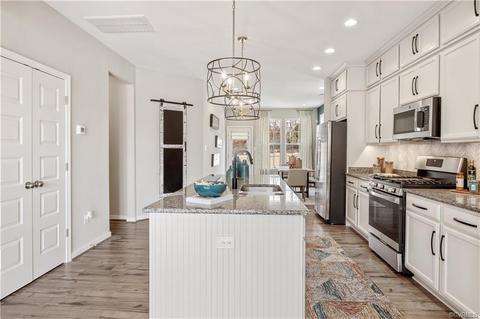 6741 Way Point Dr, Ampthill, VA 23234 photo 7