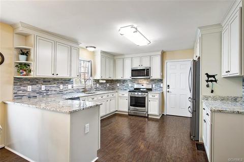 1607 Upperbury Dr, Midlothian, VA 23114 photo 11