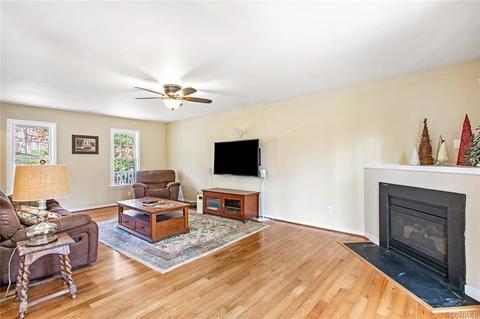 1607 Upperbury Dr, Midlothian, VA 23114 photo 8