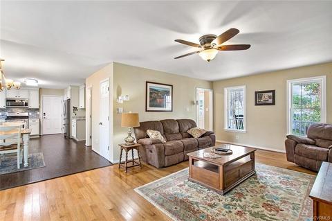 1607 Upperbury Dr, Midlothian, VA 23114 photo 9