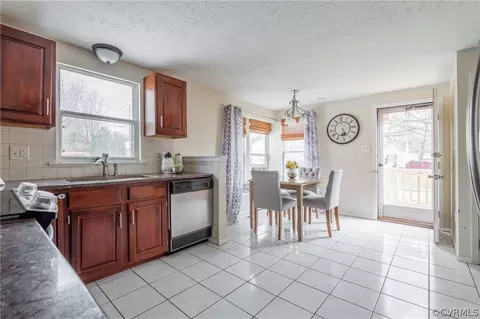 8400 Middle Loop, North Chesterfield, VA 23235 photo 16