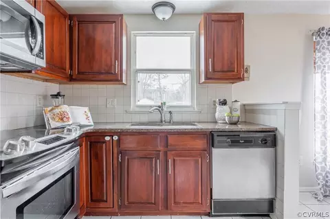8400 Middle Loop, North Chesterfield, VA 23235 photo 14