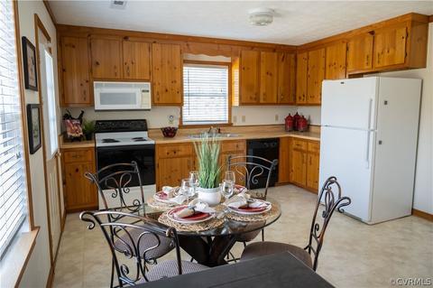 150 Johnson Mill Rd, Bumpass, VA 23024 photo 3