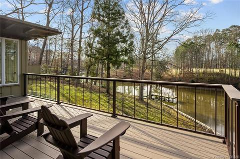 30 Golf Ln, Weems, VA 22576 photo 9