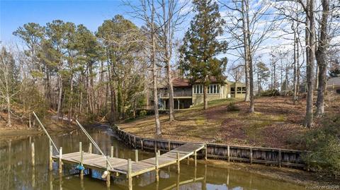 30 Golf Ln, Weems, VA 22576 photo 7