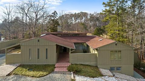 30 Golf Ln, Weems, VA 22576 photo 1