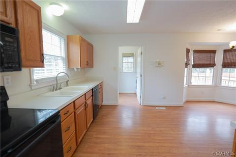 8153 Burnside Ct, Mechanicsville, VA 23116 photo 10