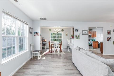 7329 Jeanne Dr, Gloucester, VA 23061 photo 7
