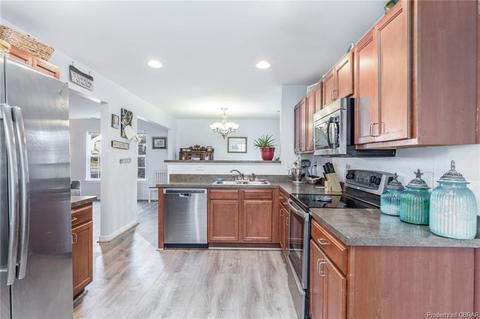 7329 Jeanne Dr, Gloucester, VA 23061 photo 13