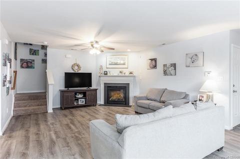 7329 Jeanne Dr, Gloucester, VA 23061 photo 6