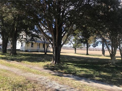 31226 Boothe Rd, Wakefield, VA 23888 photo 4