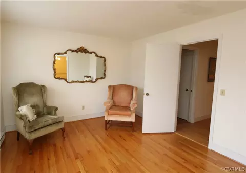 129 Craddock St, Halifax, VA 24558 photo 2