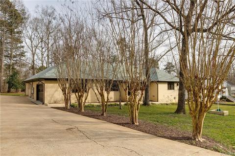 319 Rossmere Dr, Midlothian, VA 23114 photo 3