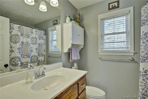 12322 Pine Trl, Gloucester, VA 23061 photo 17