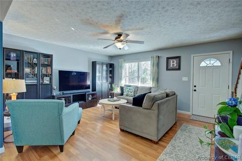 12322 Pine Trl, Gloucester, VA 23061 photo 5