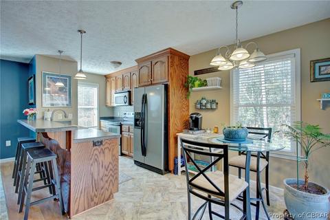 12322 Pine Trl, Gloucester, VA 23061 photo 12