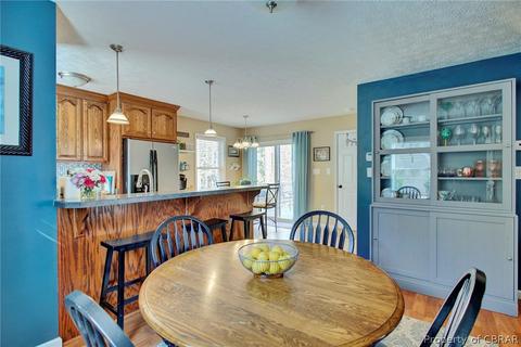 12322 Pine Trl, Gloucester, VA 23061 photo 9