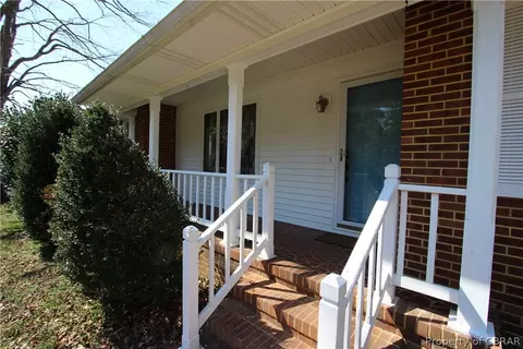 7252 Woody Rd, Gloucester, VA 23061 photo 5