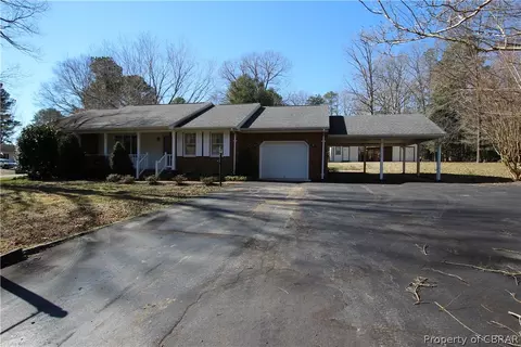 7252 Woody Rd, Gloucester, VA 23061 photo 3