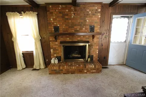 7252 Woody Rd, Gloucester, VA 23061 photo 9