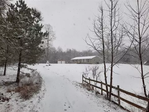4611 Hidden Ln, Lanexa, VA 23089 photo 7